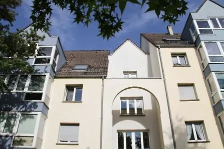 Maison Bleue *